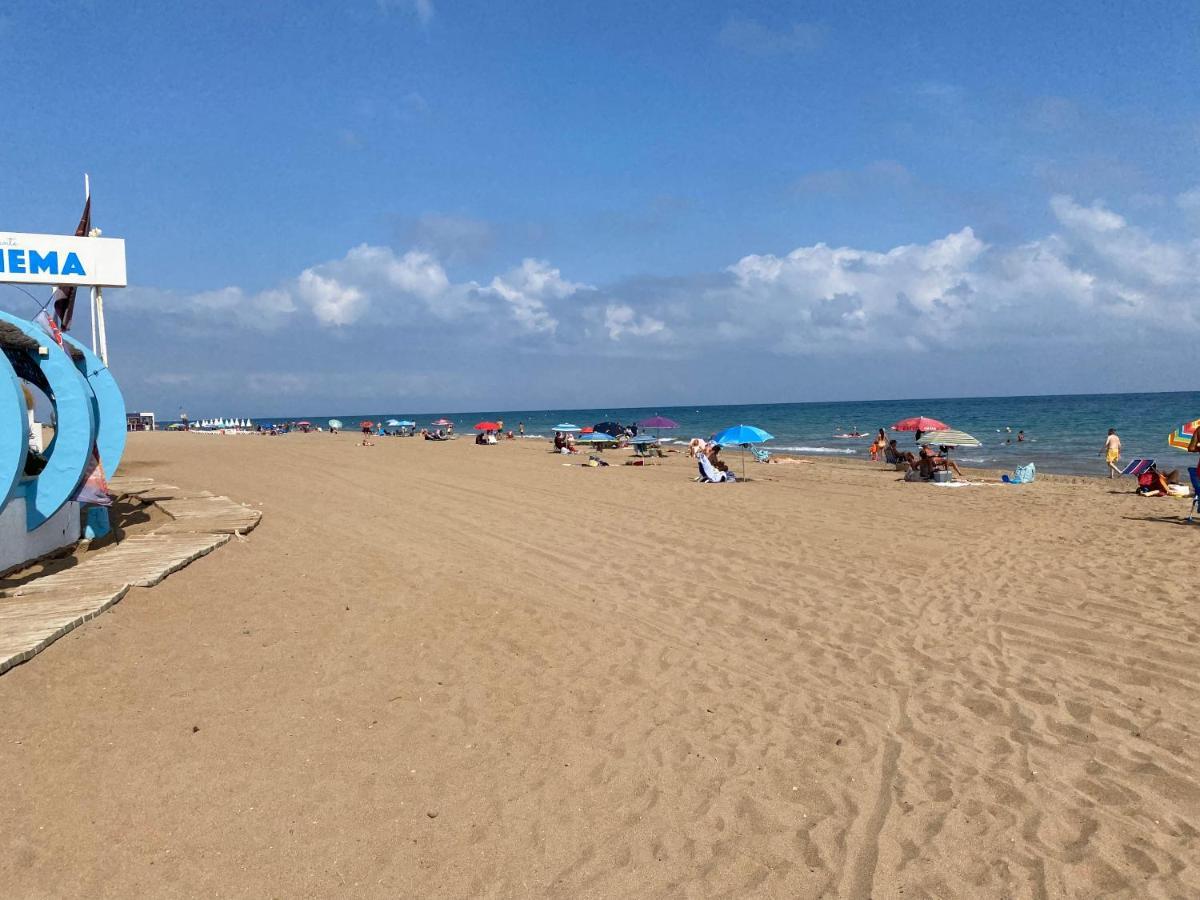 Apartment 1ªlinea-50m De Playa-210m2 Utiles-bbq Privada-vistas Al Mar-3 Terrazas