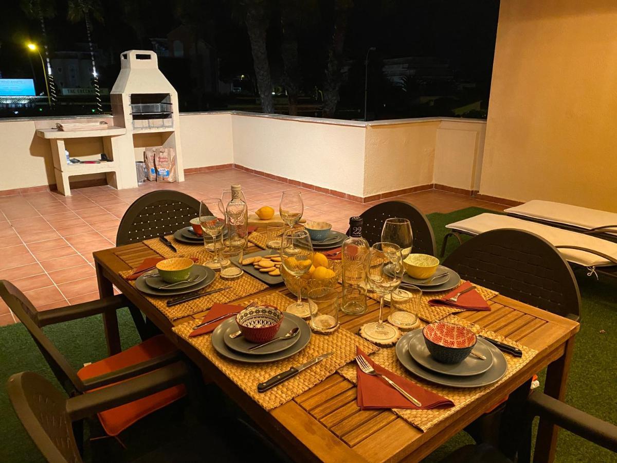 Apartment 1ªlinea-50m De Playa-210m2 Utiles-bbq Privada-vistas Al Mar-3 Terrazas *