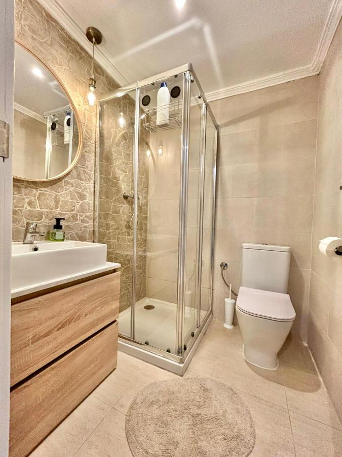 1ªlinea-50m De Playa-210m2 Utiles-bbq Privada-vistas Al Mar-3 Terrazas Apartament